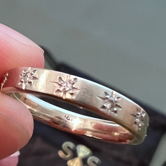 Sarah Swell Starry Sky Diamond Band / white gold - Picture 6 of 8